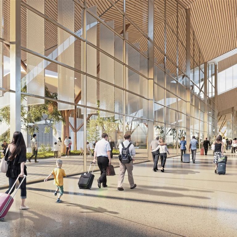 Sebaiknya Ketika ke Bandara Harus Memakai Pelindung Kaki