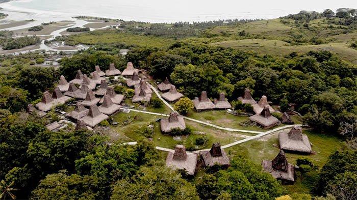 Wisata NTT: Sisi Lain Keindahan Sumba di Desa Ratenggaro